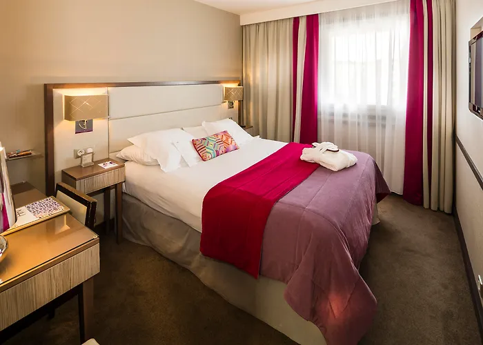 Neuilly-sur-Seine Hotels