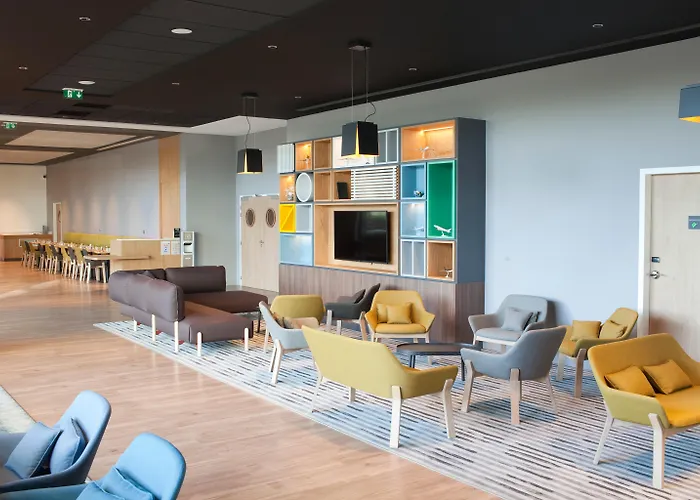 Pet friendly Holiday Inn Paris Cdg Airport An Ihg Hotel Roissy-en-France