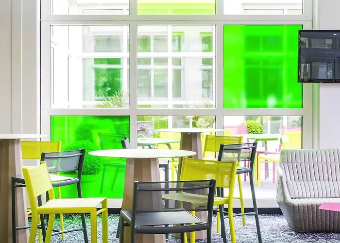 Versailles Hotels near Orly Airport (ORY)