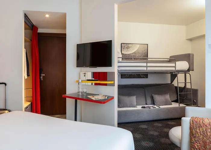 Montreuil (Seine-Saint-Denis) Hotels