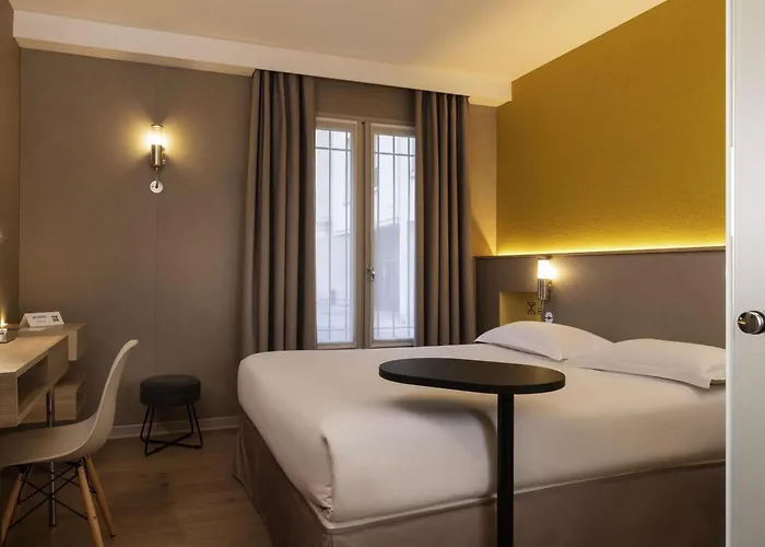 Bourg-la-Reine Hotels
