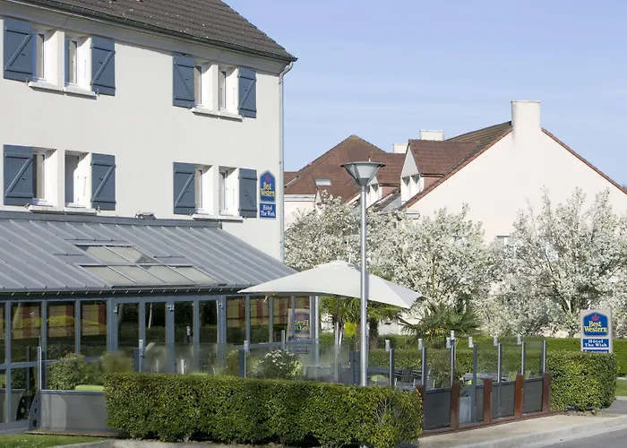 Guyancourt Hotels