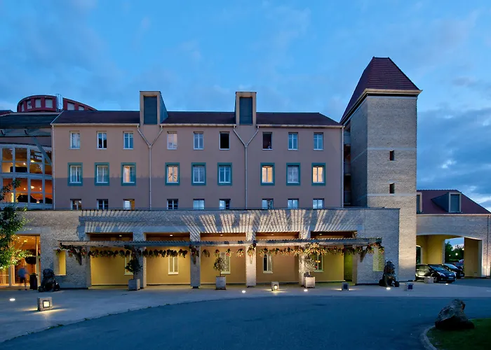 Magny-le-Hongre hotels near Le Chateau de la Belle au Bois Dormant