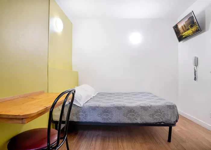 Hotel De Nantes Paris