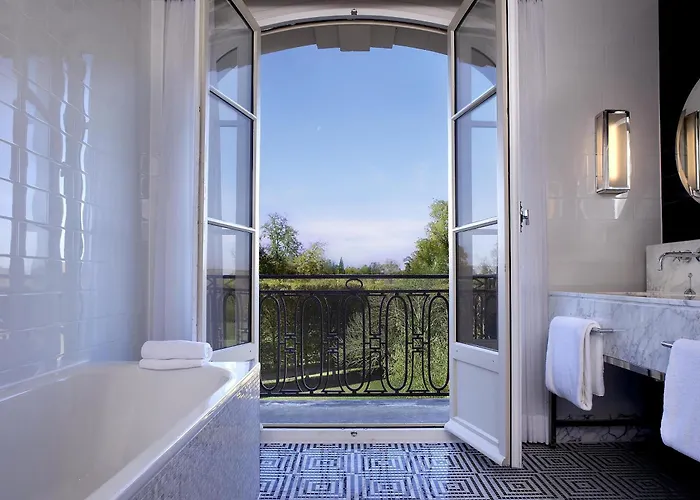 Versailles hotels near The Grand Trianon