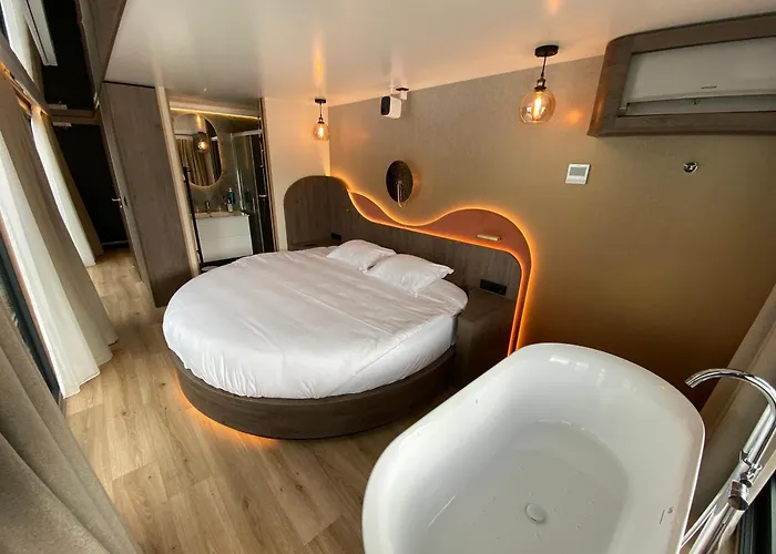 La Ferte-sous-Jouarre Hotels