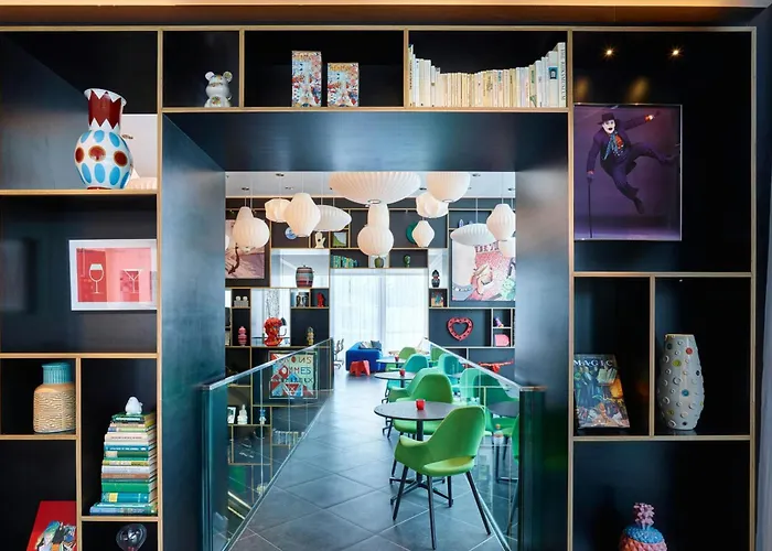 Nanterre Hotels