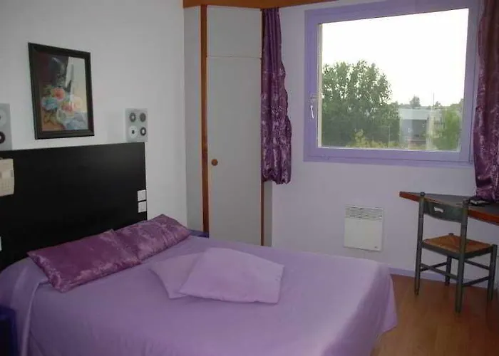 Saint-Germain-en-Laye hotels near Musee departemental Maurice Denis "The Priory"