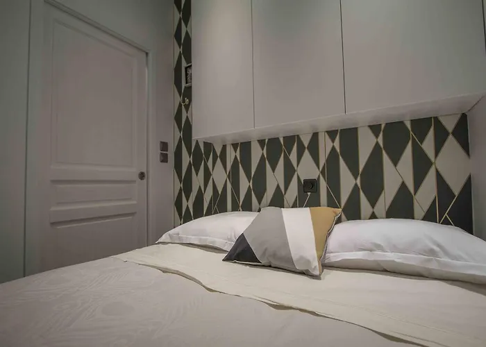 Holiday homes in Paris